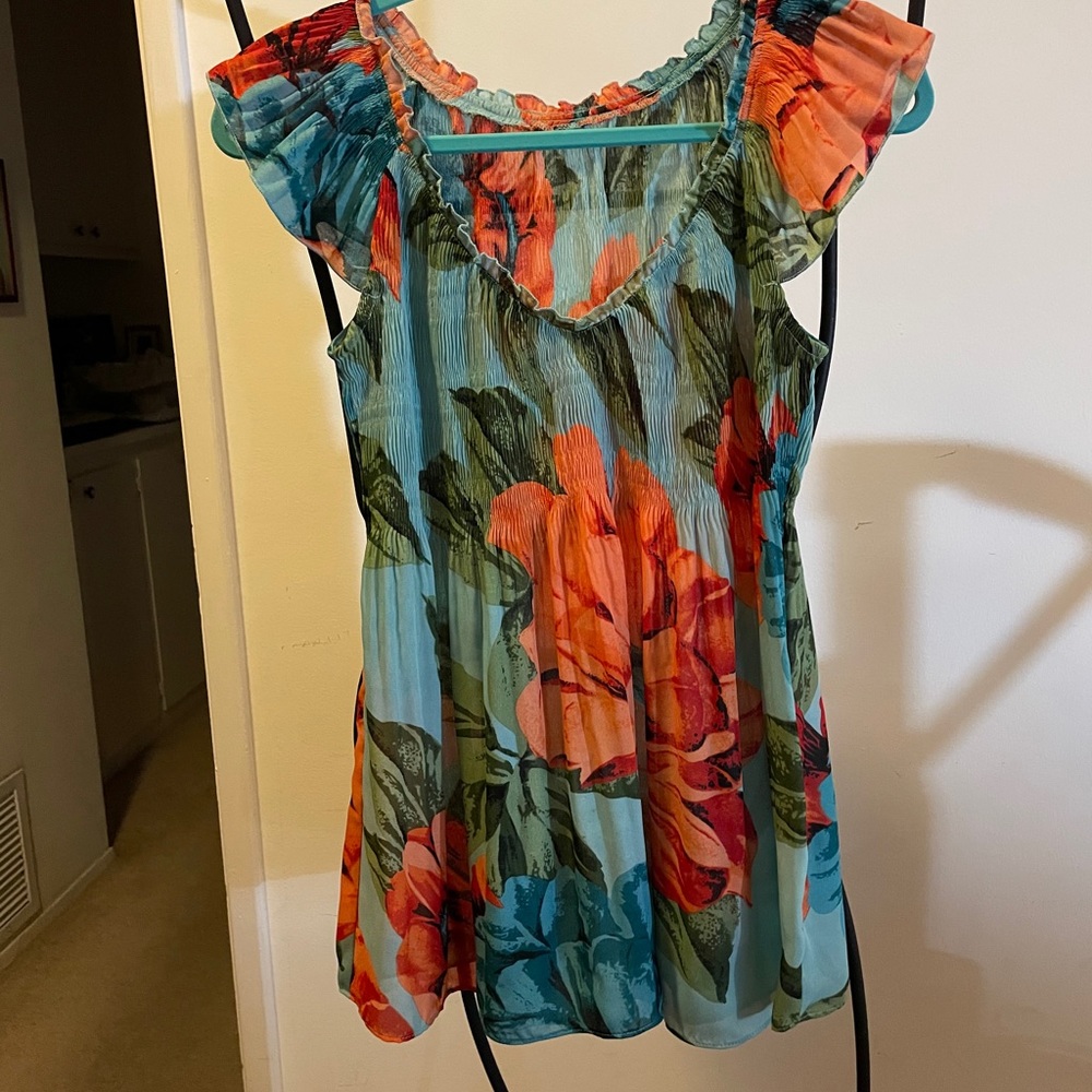Gorgeous Flowery Top